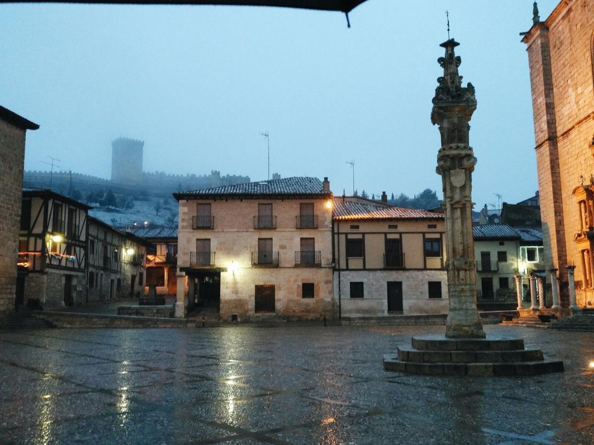 Alojamientos Palacete Penaranda de Duero Bagian luar foto